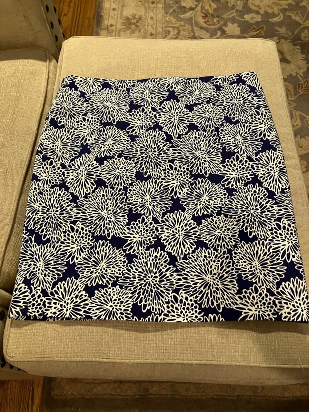 Liz Claiborne Blue and White Floral Pencil Skirt